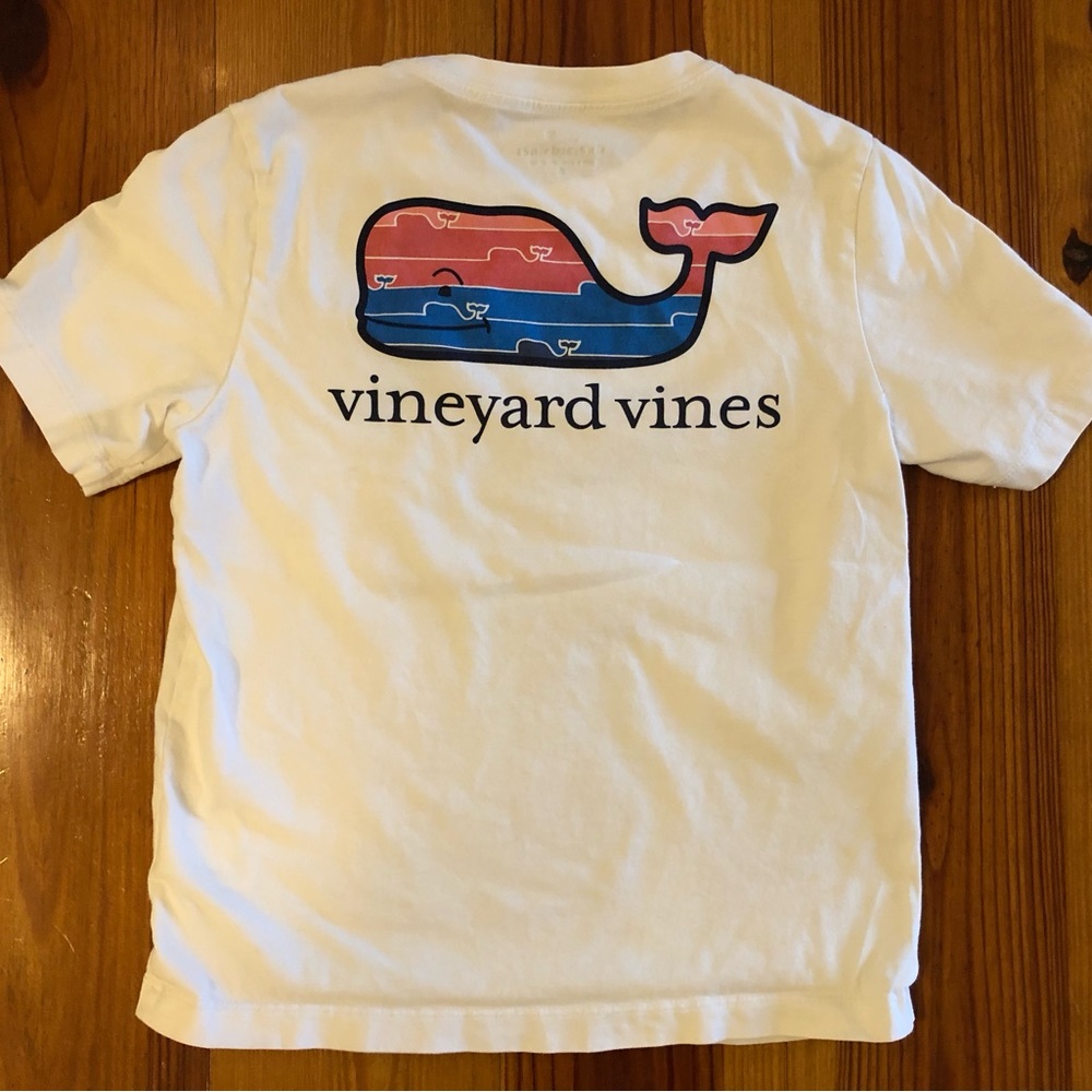 Vineyard Vines Boys tee shirt size 6